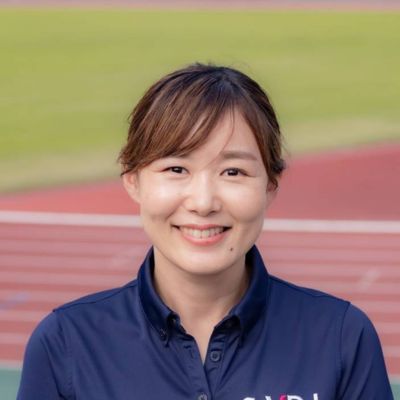 小西 彩